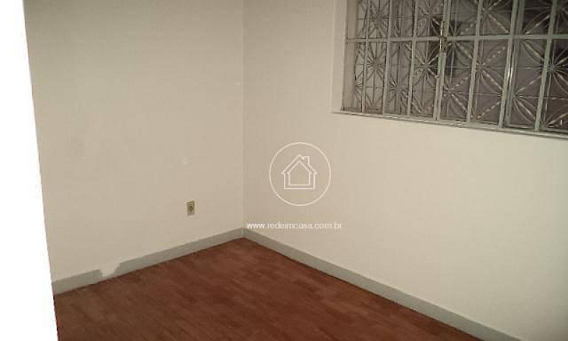 Casa Com 3 Dormitóri...