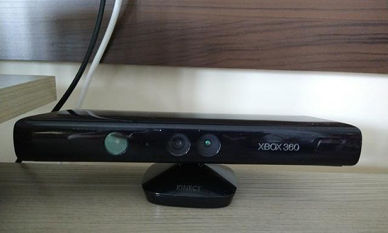 Xbox 360 Com Kinect...