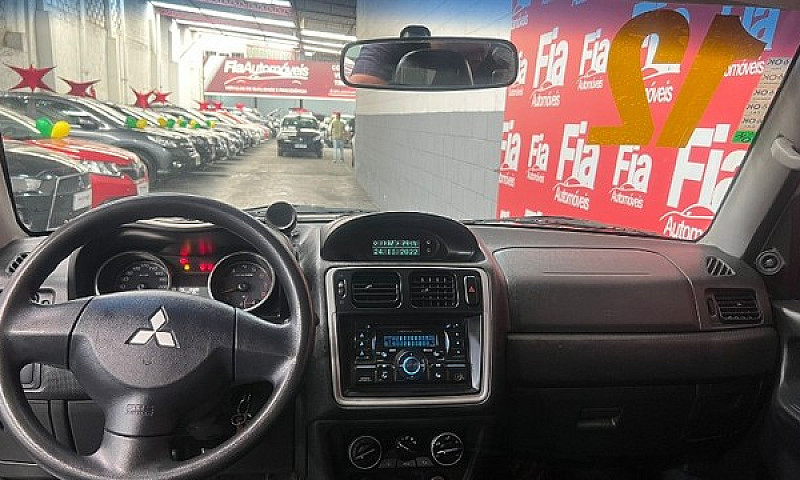Mitsubishi Pajero Tr...