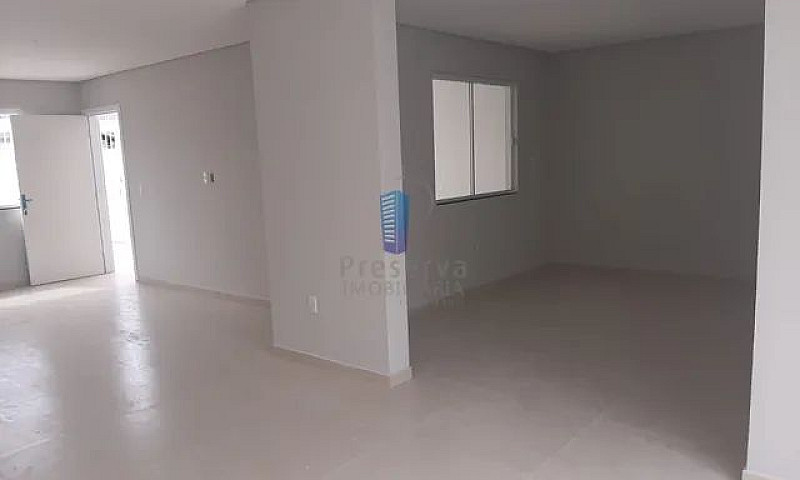 Casa À Venda No Bair...