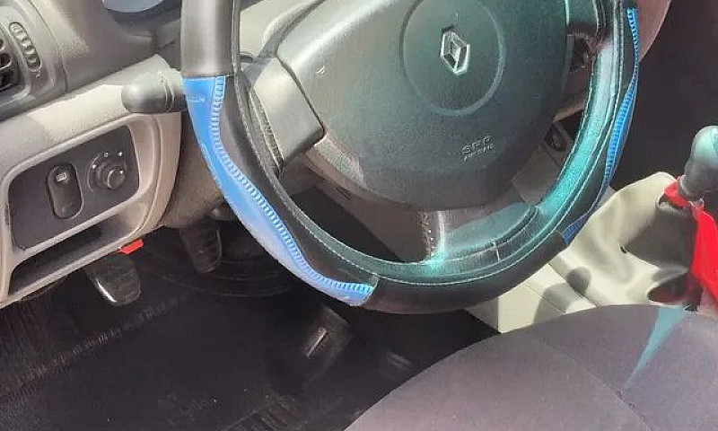 Clio Sedan 2007 ...