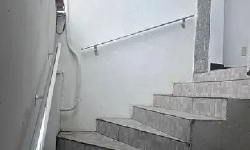 Casa De Condomínio P...