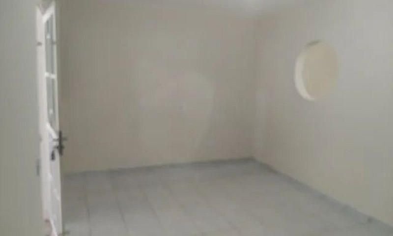 Alugo Casa 3 Quartos...