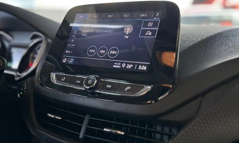 Chevrolet Onix Plus ...