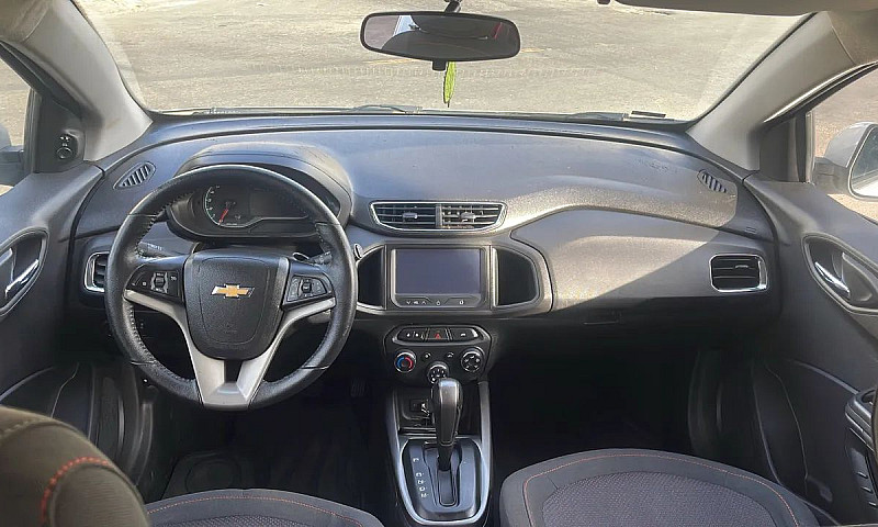 Chevrolet Onix Hatch...