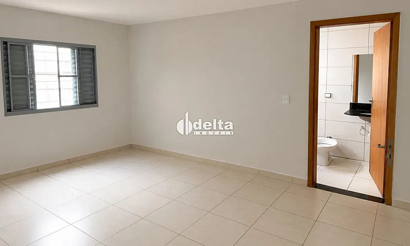 Casa Com 2 Quartos S...