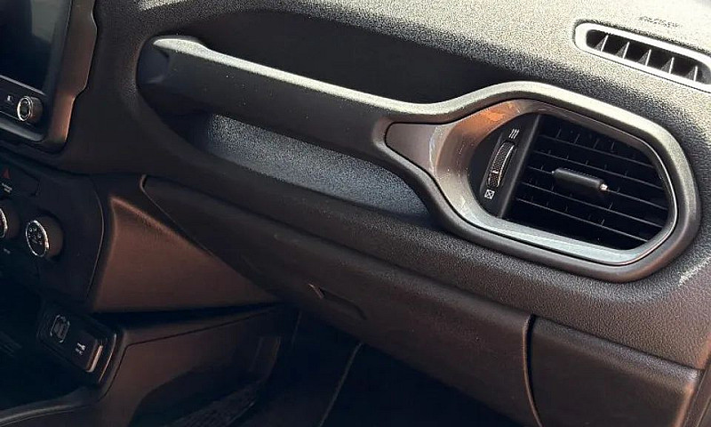 Jeep Renegade T270 1...