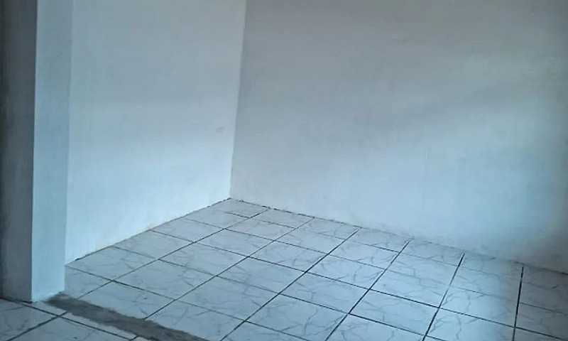 Casa Com Um Quarto A...