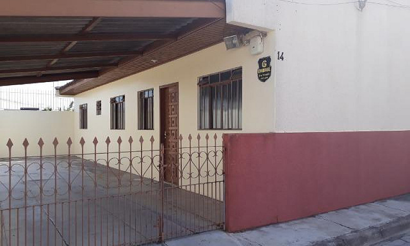Alugo Casa Em Curiti...
