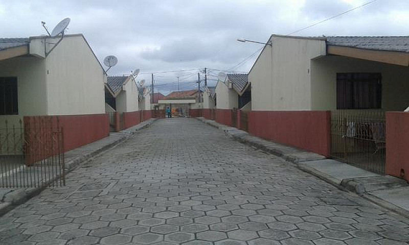 Alugo Casa Em Curiti...