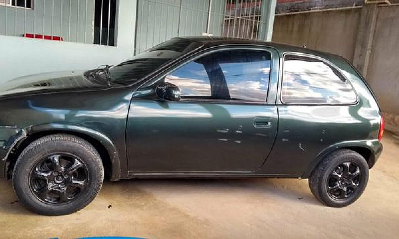 Vendo Corsa 1997...