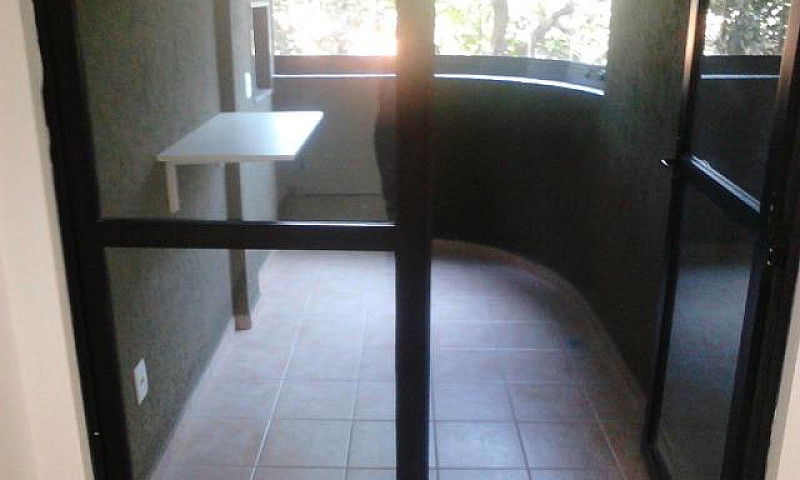 Apartamento C/ Sacad...