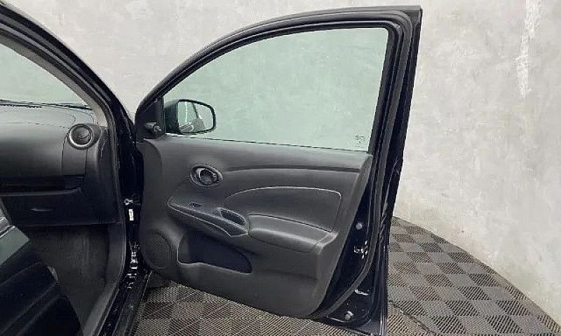 Nissan Versa V-Drive...