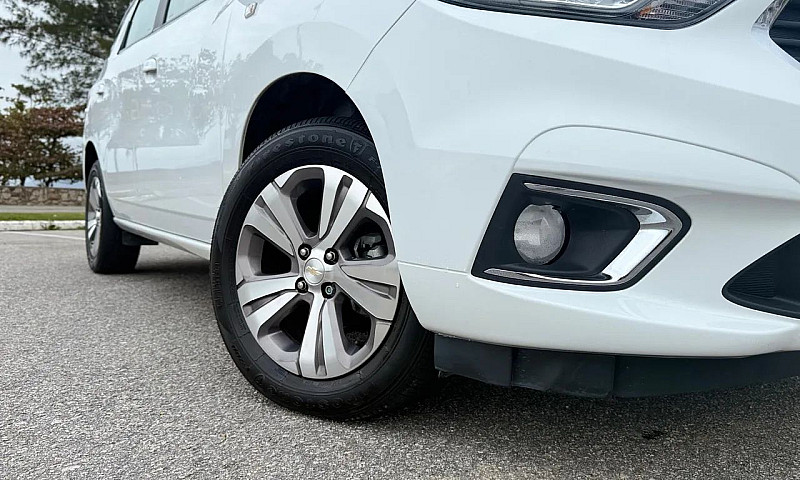 Chevrolet Spin Premi...