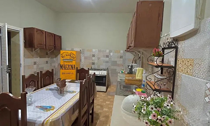 Alugo Casa Térrea Na...