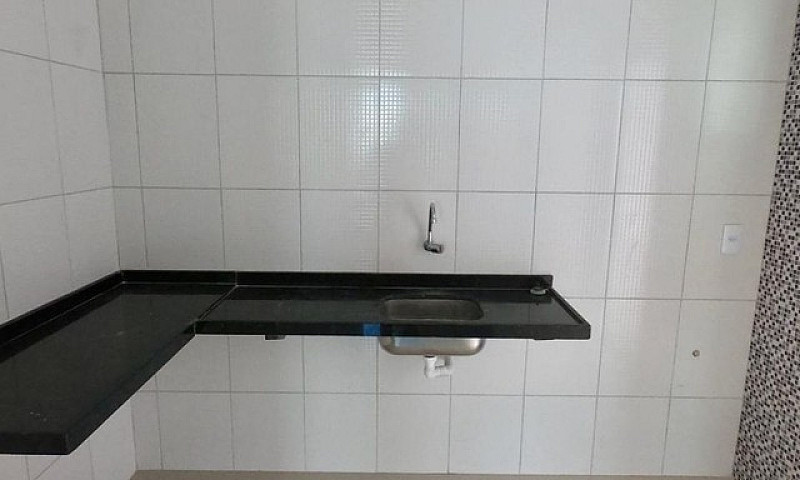 Casa Com 2 Dormitóri...