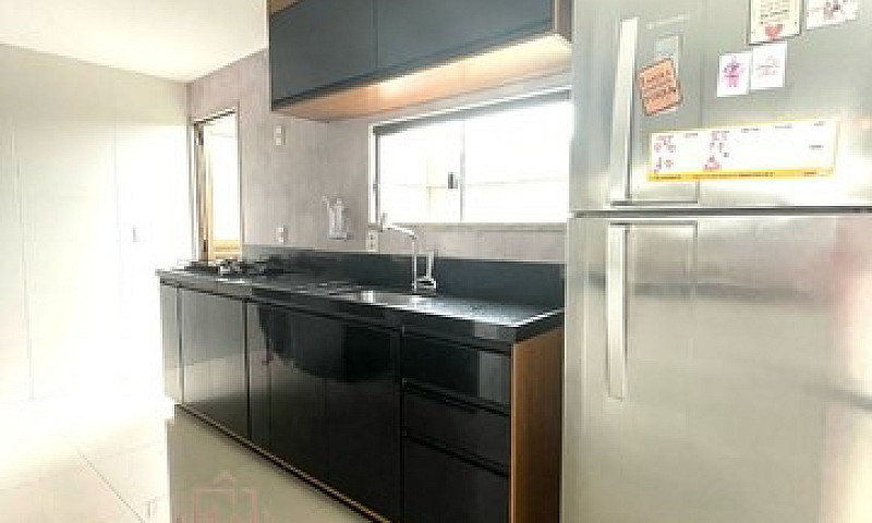 Casa Duplex Em Uma D...