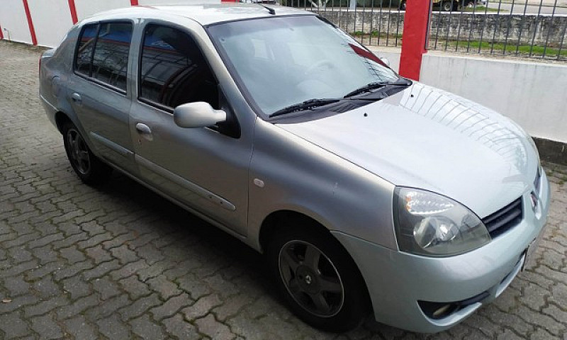 Renault Clio Sedã 20...