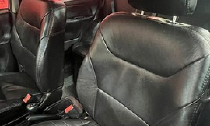 Mitsubishi Pajero Tr...