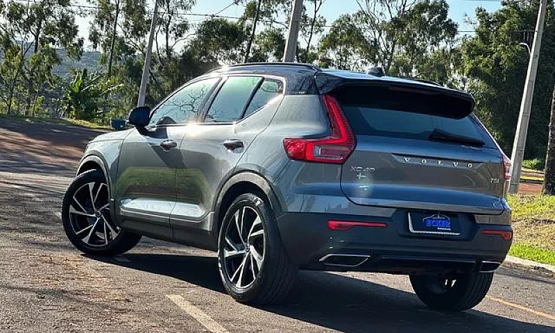 Volvo Xc40 T5 R-Desi...