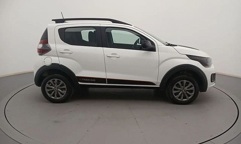Fiat Mobi Trekking 1...