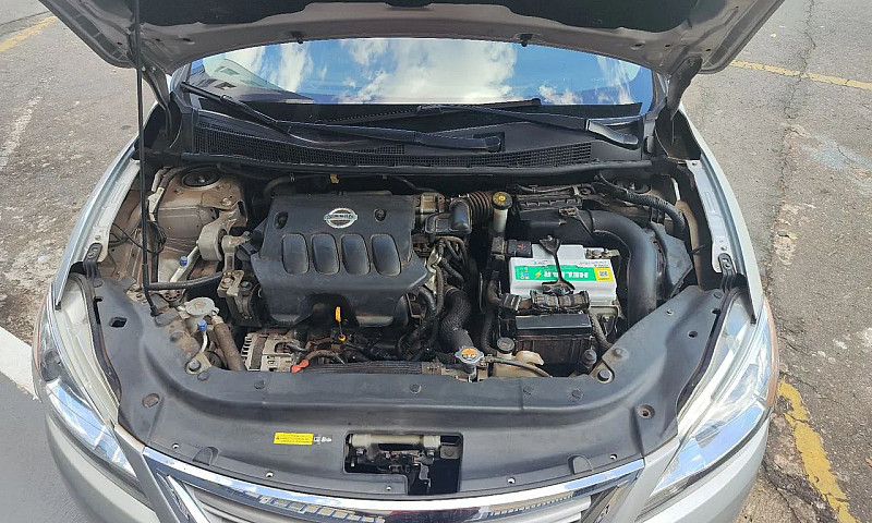 Nissan Sentra Sv 2.0...