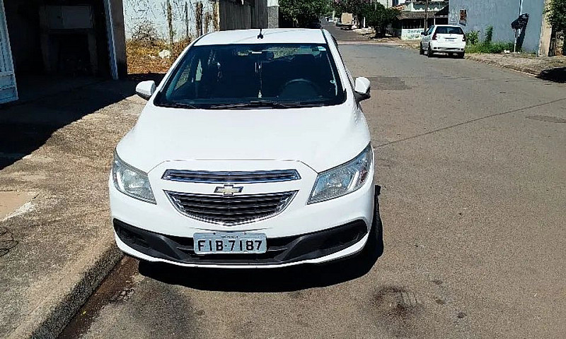 Chevrolet Onix Hatch...