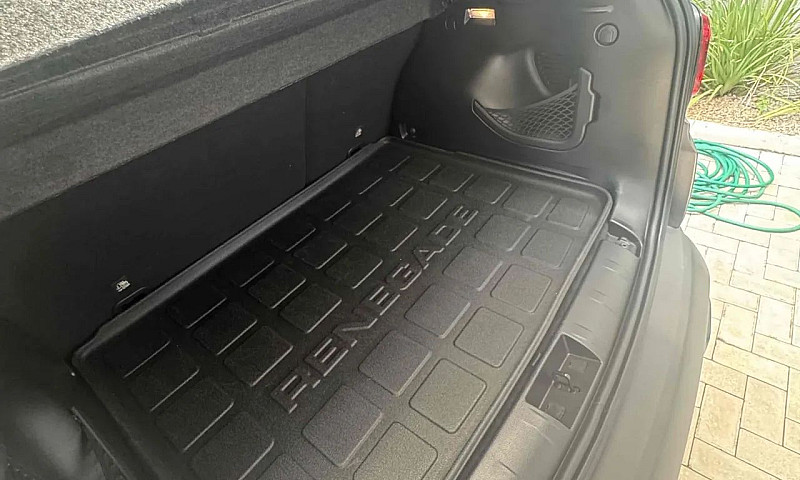 Jeep Renegade Long. ...