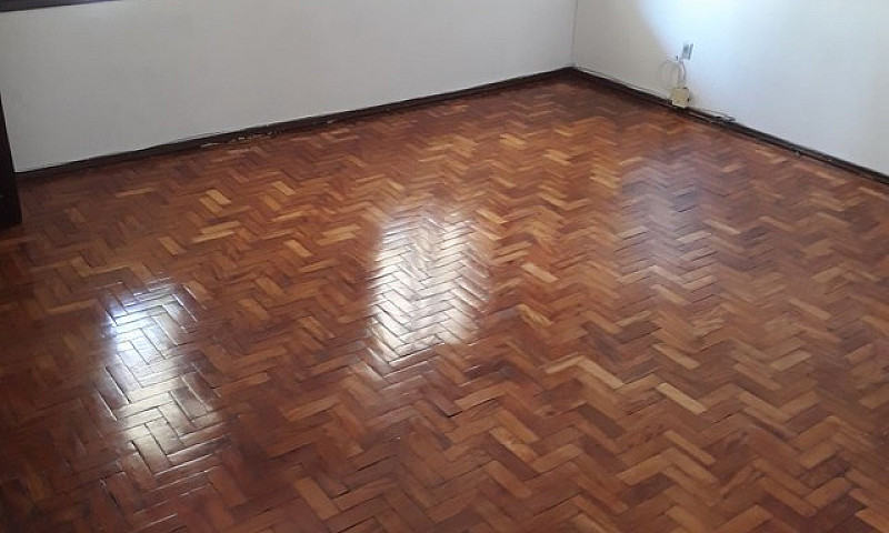 Aluga-Se Apartamento...