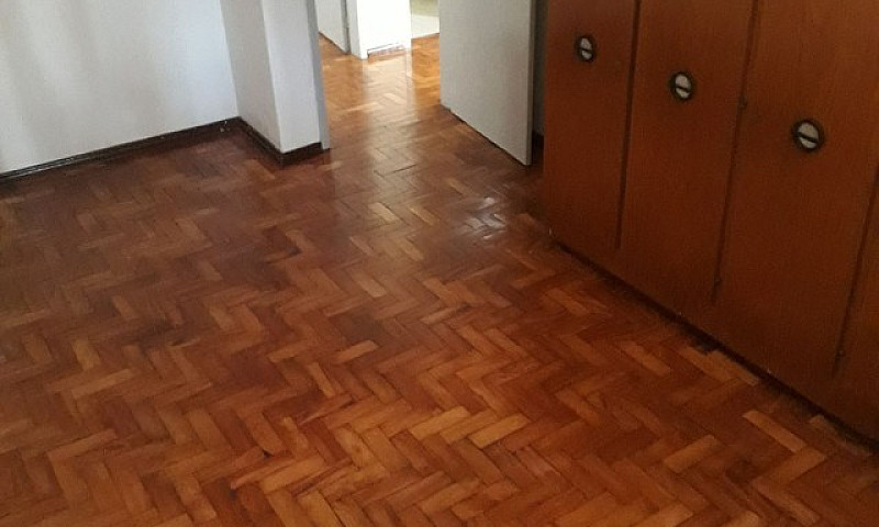 Aluga-Se Apartamento...