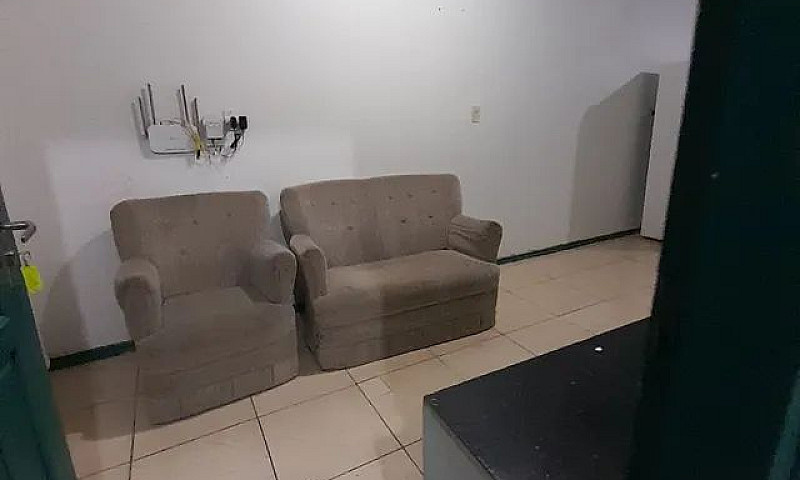 Alugo Casa Em Imbitu...