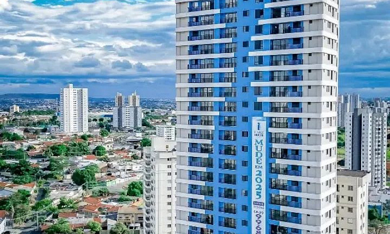 Lake House Residence...