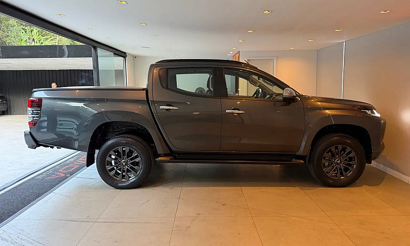 Mitsubishi L200 Trit...