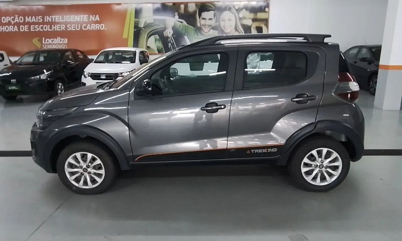 Fiat Mobi Trekking 1...