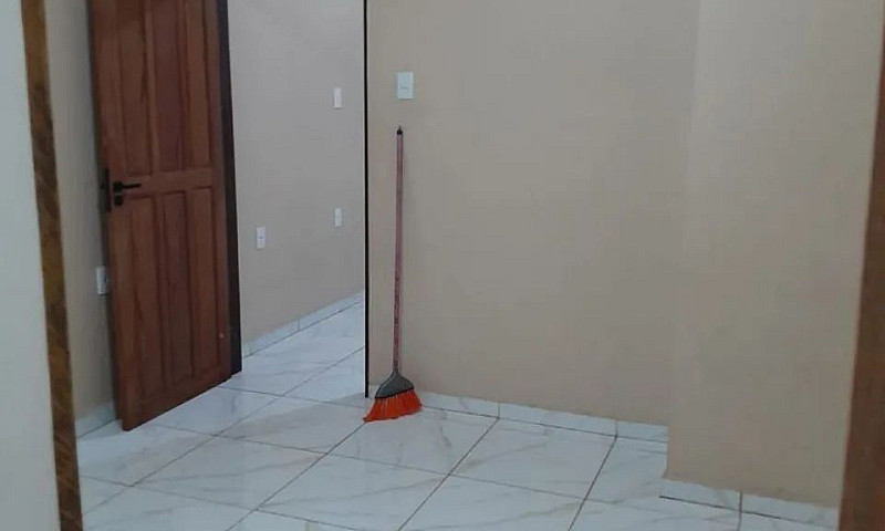 Aluga-Se Apartamento...
