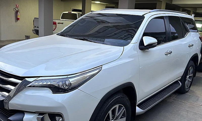Toyota Hilux Sw4 Srx...