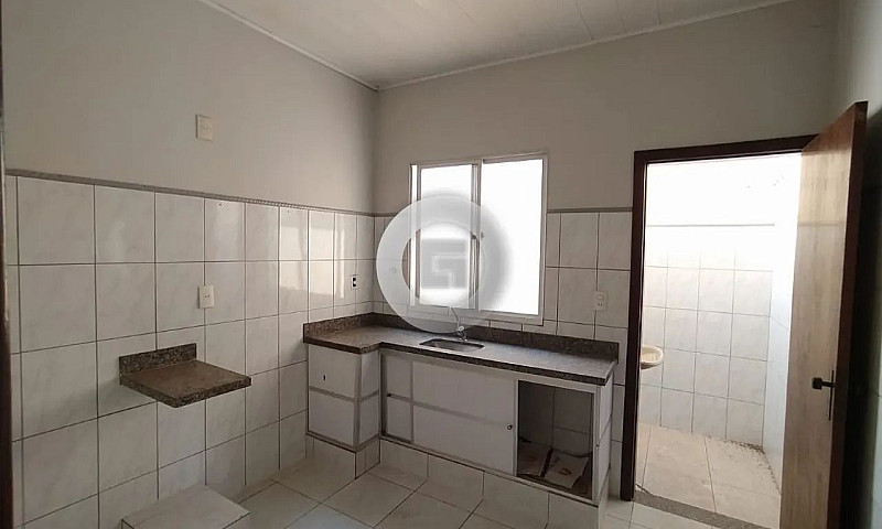 Aluga-Se Apartamento...