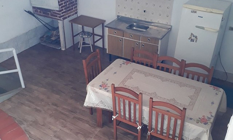 Aluga-Se Apartamento...