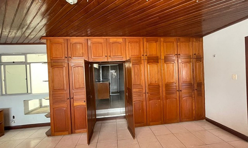 Casa Com 4/4 Na  Gua...
