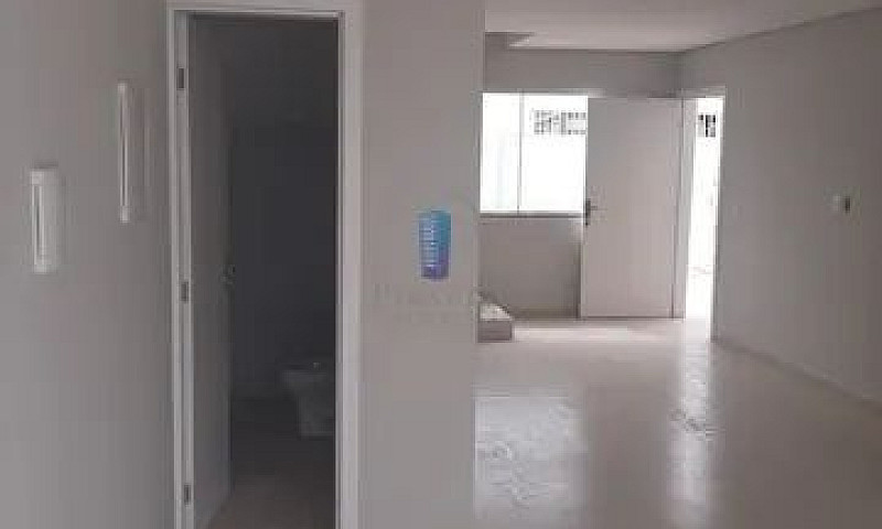 Casa À Venda No Bair...