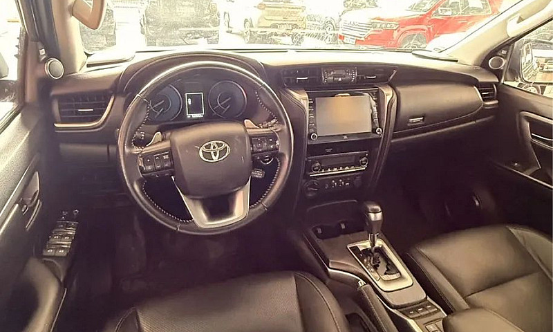 Toyota Hilux Sw4 Srx...