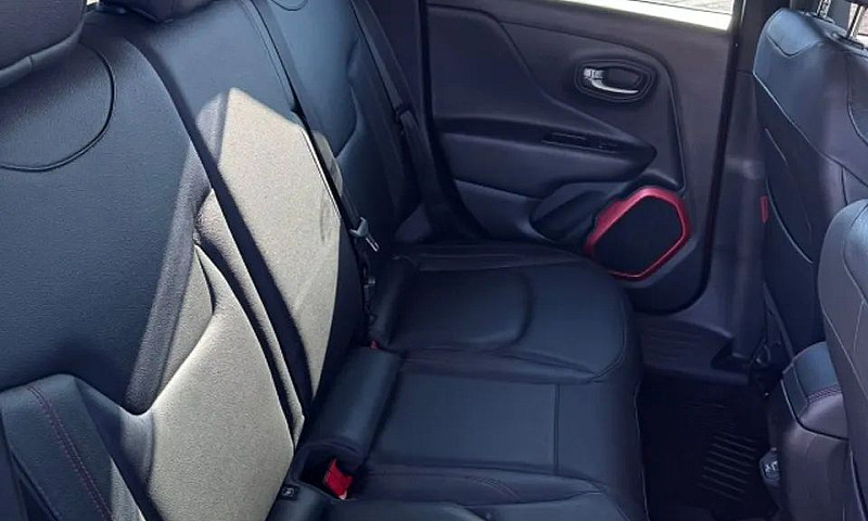 Jeep Renegade Trailh...