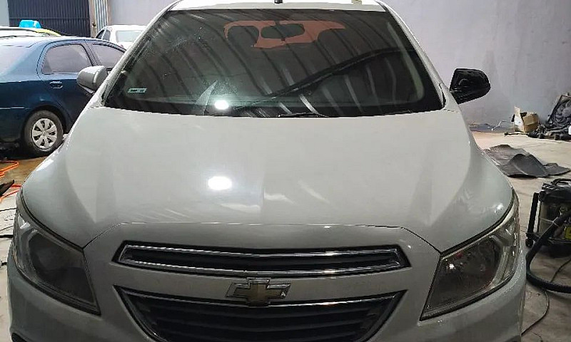 Chevrolet Onix Hatch...