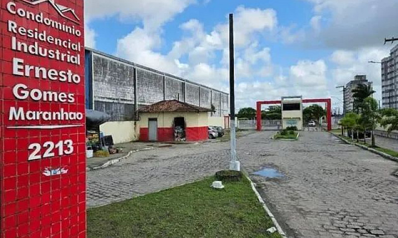 Casa Em Condomínio P...