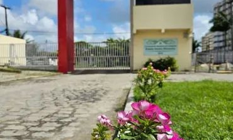 Casa Em Condomínio P...
