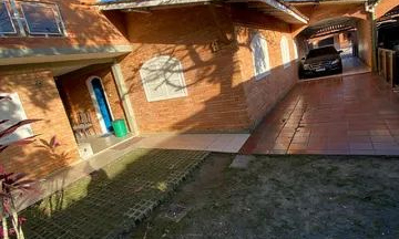 Casa De Praia Com Pi...