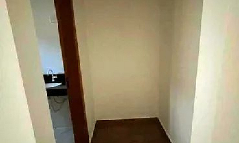 Vendo Essa Casa No P...