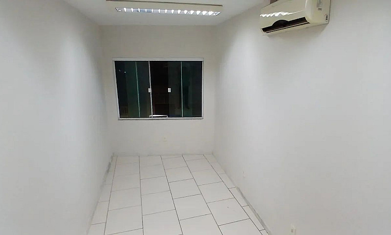 Apto 2 Quartos Centr...