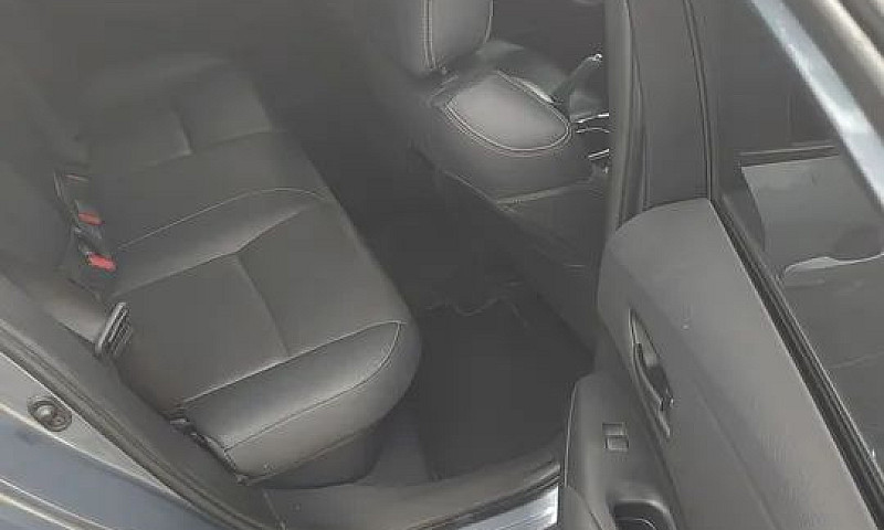 Corolla Altis 1.8 Hy...