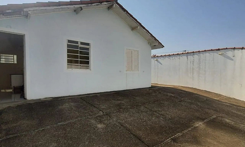 Casa Ampla Em Votora...